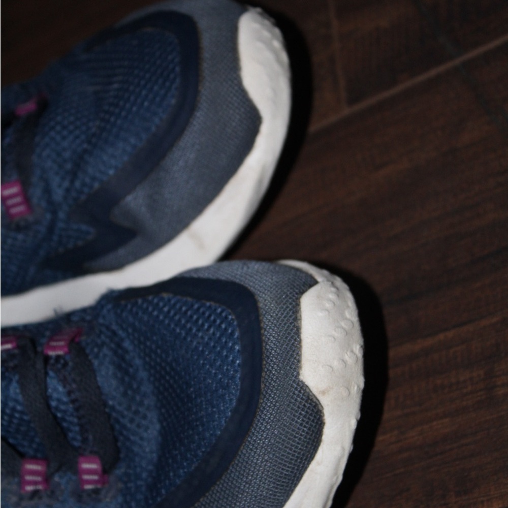 New Balance Women's Sneakers - Picture 6 of 8